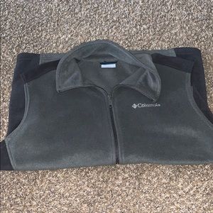 Columbia vest